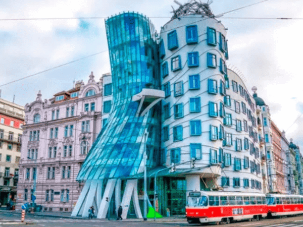 Free Tour Ciudad Nueva y Siglo XX – Nazismo y Comunismo en Praga